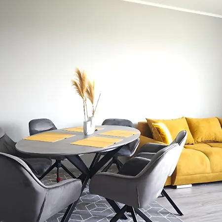 Danessi-familie,business,nahe Koblenz,6 Personen,saniert,direkte Anbindung Industriegebiet,tv Kingsize Boxspringbett Διαμέρισμα