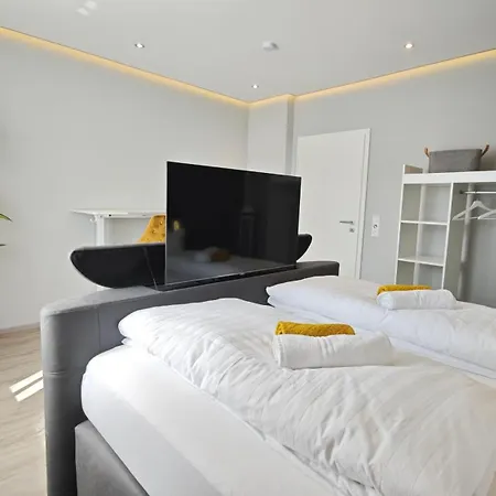 Danessi-familie,business,nahe Koblenz,6 Personen,saniert,direkte Anbindung Industriegebiet,tv Kingsize Boxspringbett * Mülheim-Kärlich