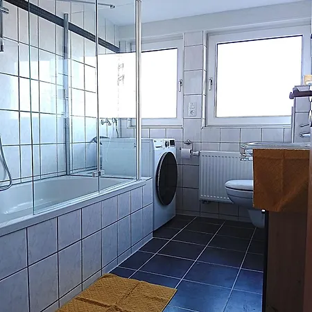 Danessi-familie,business,nahe Koblenz,6 Personen,saniert,direkte Anbindung Industriegebiet,tv Kingsize Boxspringbett Mülheim-Kärlich