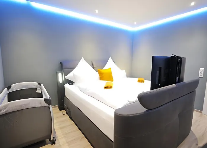 Danessi-familie,business,nahe Koblenz,6 Personen,saniert,direkte Anbindung Industriegebiet,tv Kingsize Boxspringbett * Mülheim-Kärlich