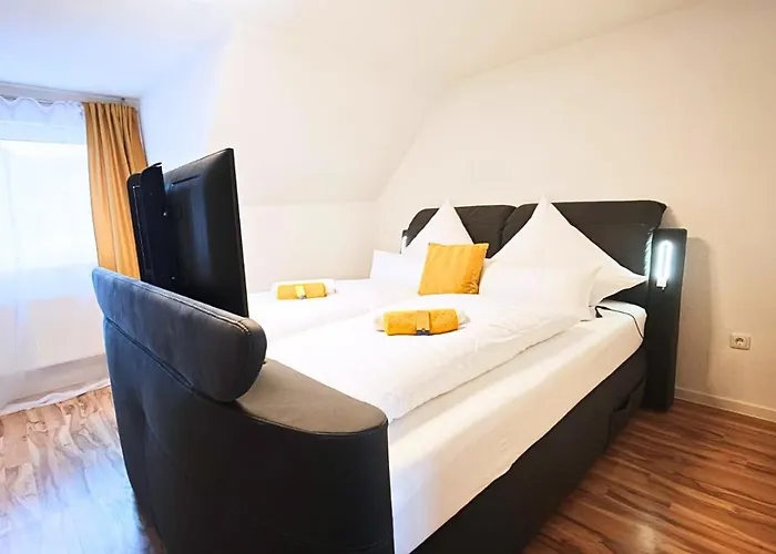 Danessi-familie,business,nahe Koblenz,6 Personen,saniert,direkte Anbindung Industriegebiet,tv Kingsize Boxspringbett Apartmán