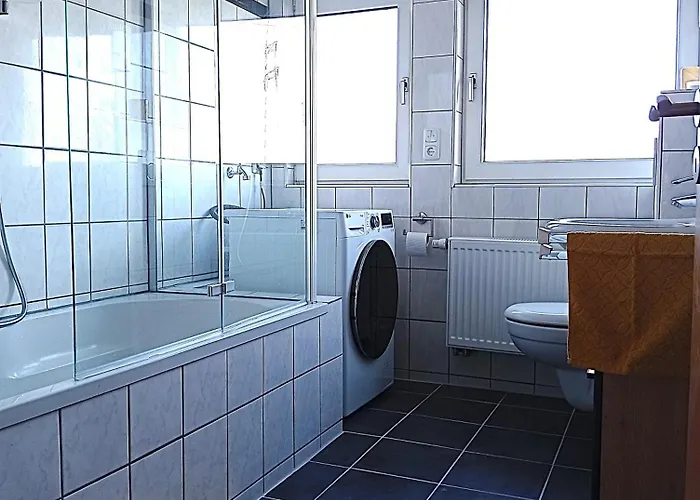 Danessi-familie,business,nahe Koblenz,6 Personen,saniert,direkte Anbindung Industriegebiet,tv Kingsize Boxspringbett Mülheim-Kärlich